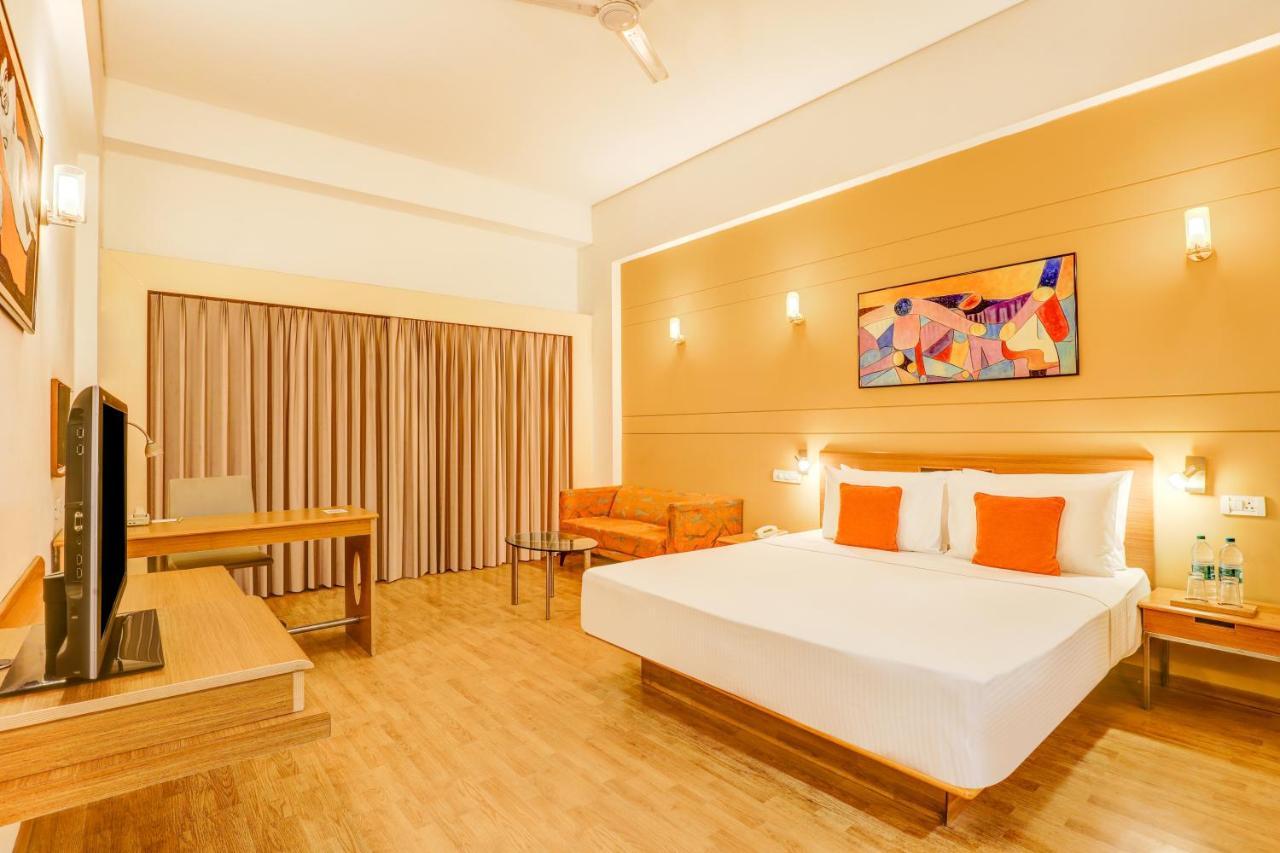 Lemon Tree Hotel, East Delhi Mall, Kaushambi Ghaziabad Exterior foto