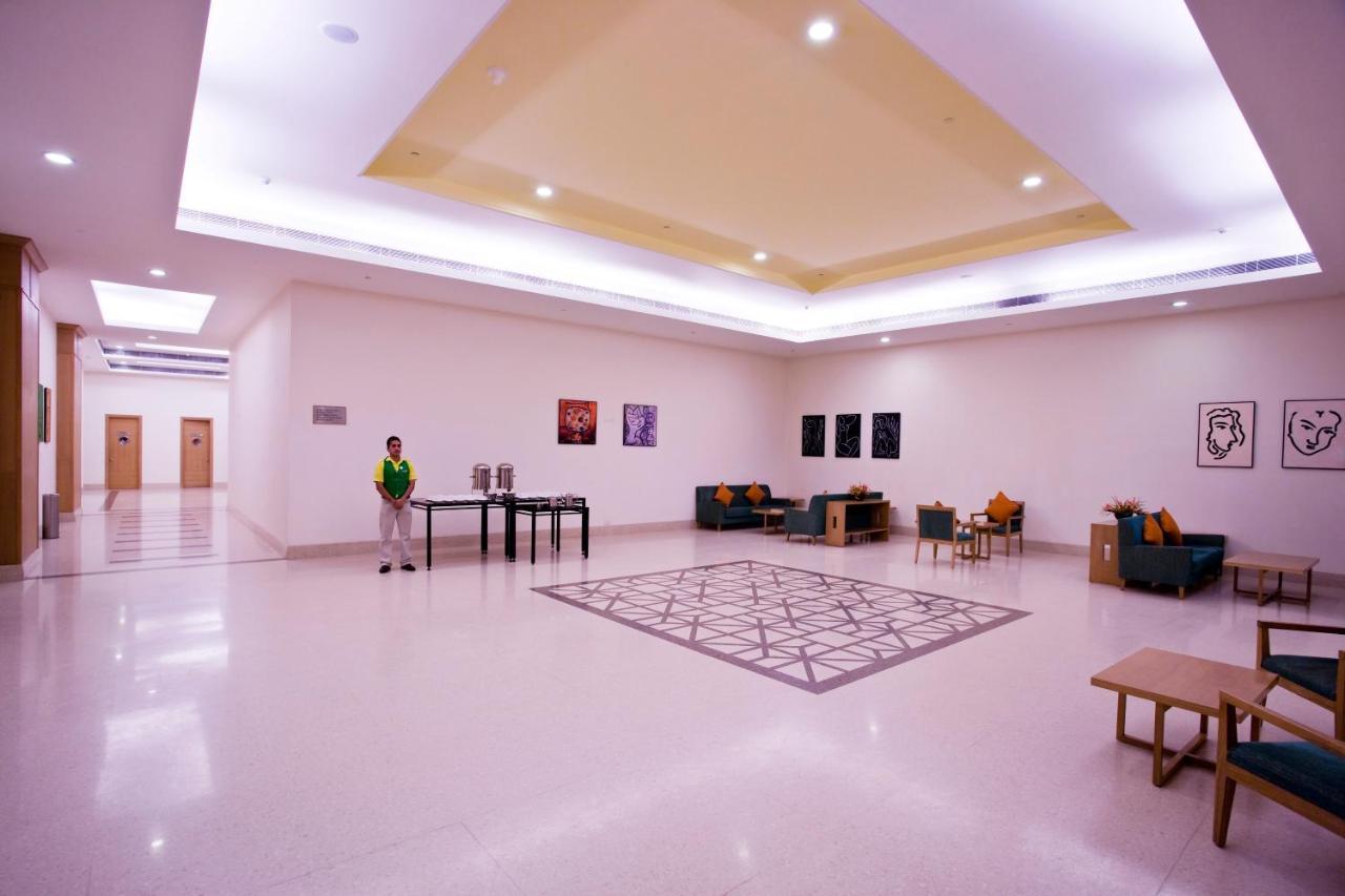 Lemon Tree Hotel, East Delhi Mall, Kaushambi Ghaziabad Exterior foto